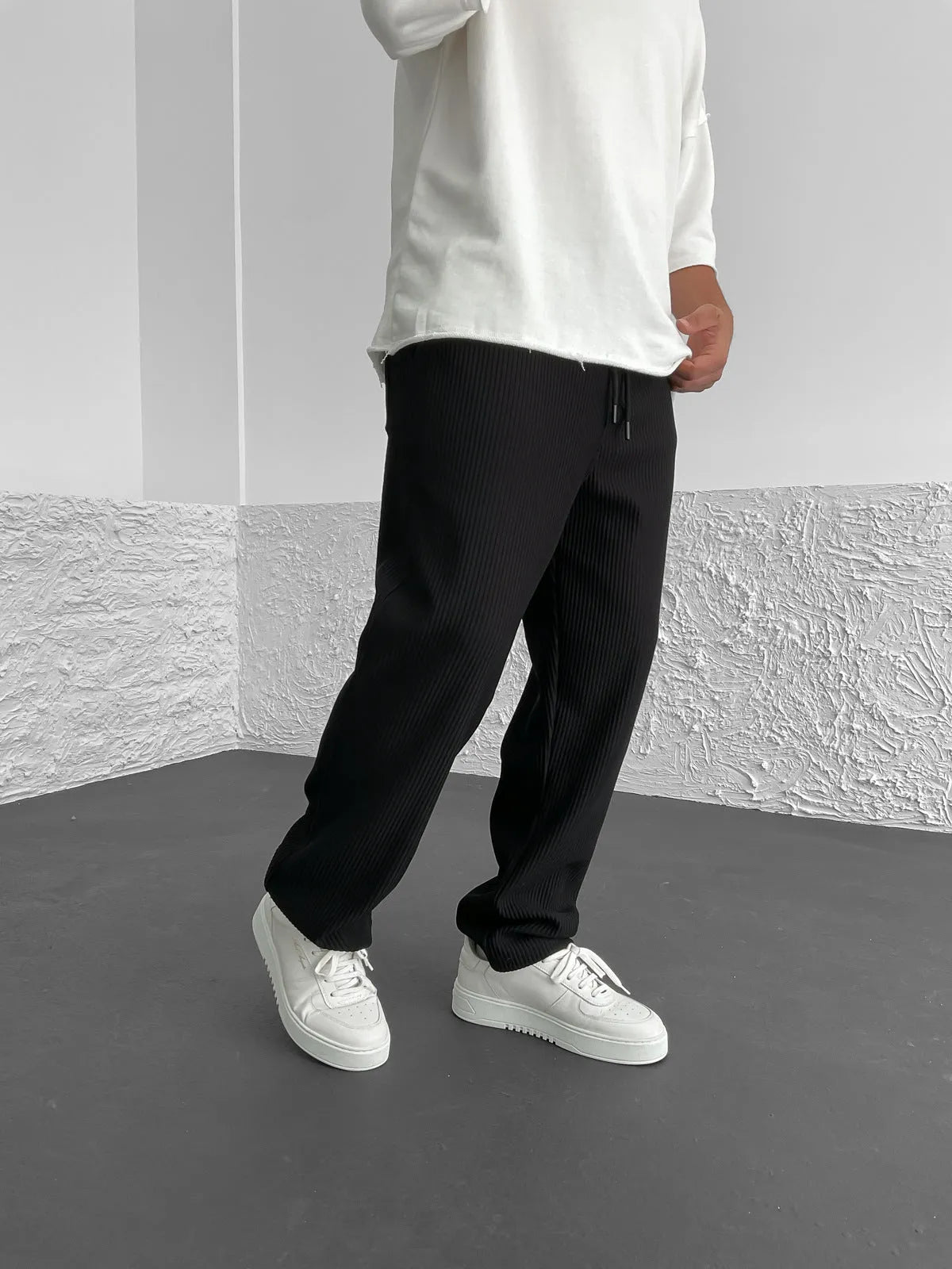 Mike | Ribbed Straight Pants