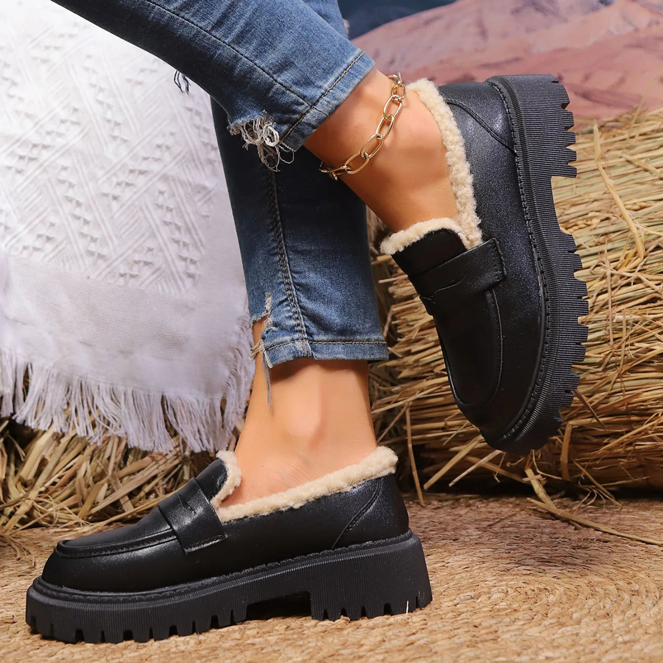 Jessy | Sherpa Lined Platform Loafer