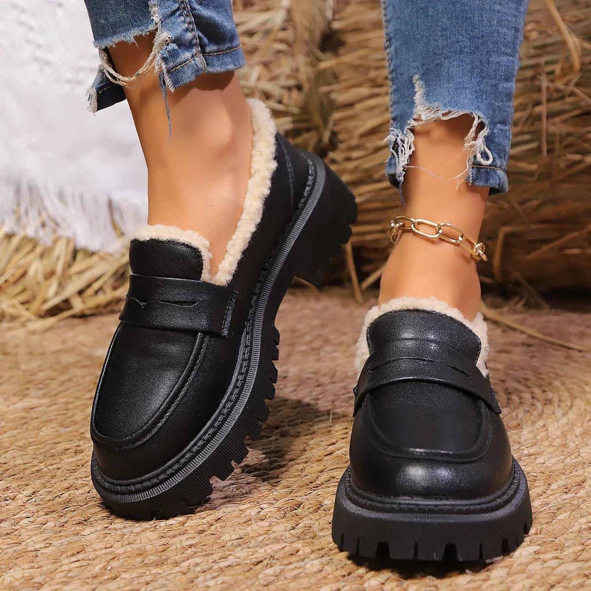 Jessy | Sherpa Lined Platform Loafer